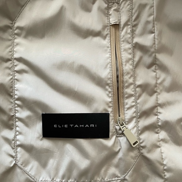 Beautiful Tahari Tech James Bond raincoat - Picture 7 of 12